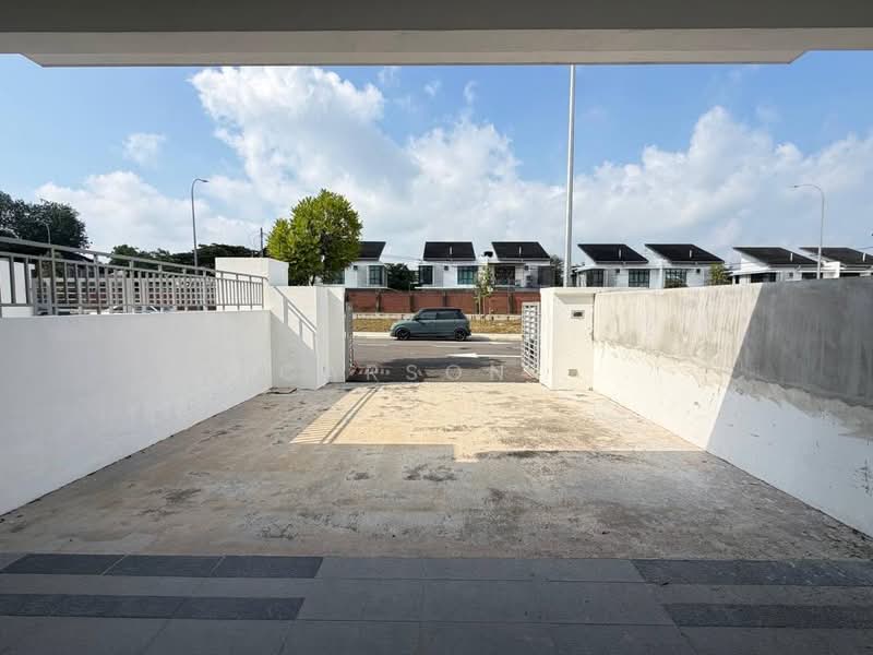 Rumah Teres 2-Tingkat untuk Dijual di Bandar Baru Permas Jaya (Permas Jaya) - Carson . - Exterior - PropertyGuru.com.my