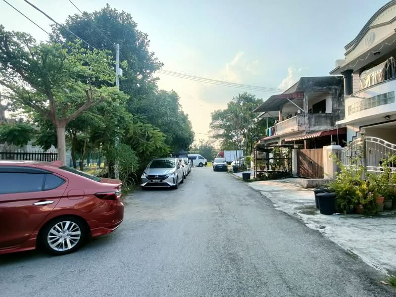 Rumah Teres 2-Tingkat untuk Dijual di Taman Dagang Jaya (Ampang) - Azli Ibrahim - Exterior - PropertyGuru.com.my