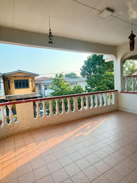 Rumah Teres 2-Tingkat untuk Dijual di Taman Dagang Jaya (Ampang) - Azli Ibrahim - Balcony - PropertyGuru.com.my