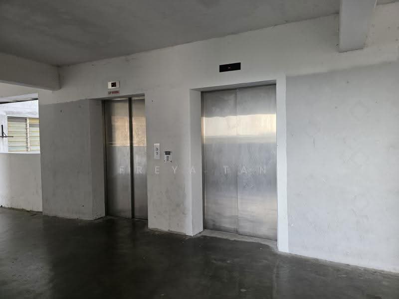 Rumah Flat untuk Dijual di Angsana - Freya Tan - Corridor - PropertyGuru.com.my
