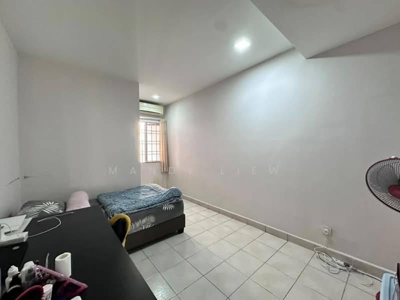 2-storey Terraced House for Rent in Sunway Batu Caves (Batu Caves) - Mandy Liew - Bedroom - PropertyGuru.com.my