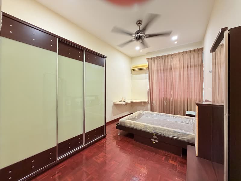 Rumah Teres 2-Tingkat untuk Dijual di Taman Kluang Barat (Kluang) - Gipson Lay - Bedroom - PropertyGuru.com.my