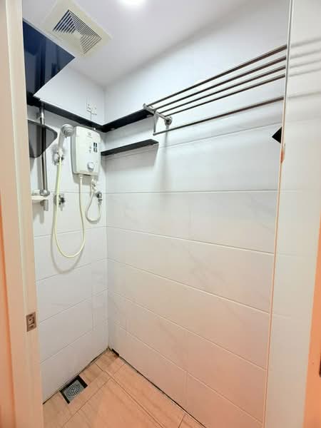 Service Residence for Rent at Country Garden Central Park - Stella Narita - Bathroom - PropertyGuru.com.my