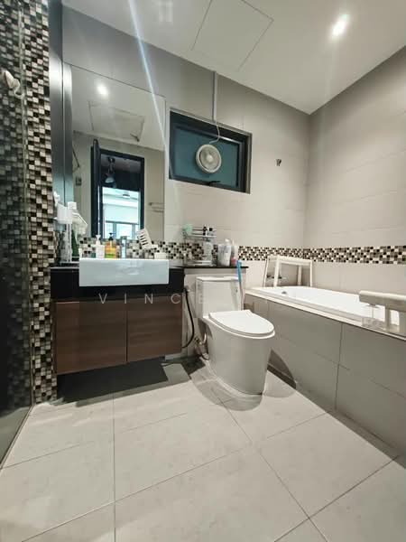 Condominium for Sale at The Vyne - Vince Lim - Bathroom - PropertyGuru.com.my