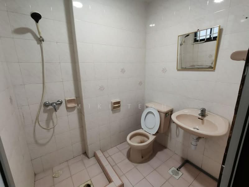 Apartment for Sale at Mewah View Luxurious Apartments - Miki Teoh - Bathroom - PropertyGuru.com.my