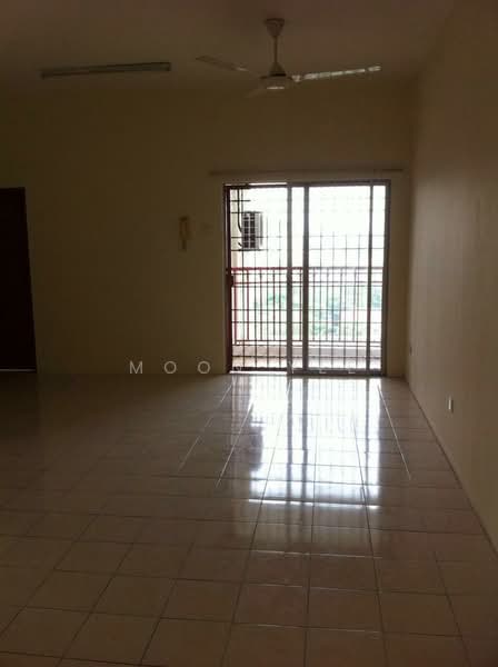 Apartment for Rent at Bayu Puteri - Moon Yee - Living Room - PropertyGuru.com.my