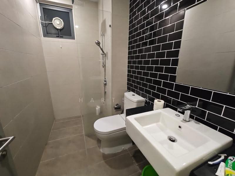 Kediaman Servis untuk Disewa di Union Suites - Hartson Lew - Bathroom - PropertyGuru.com.my