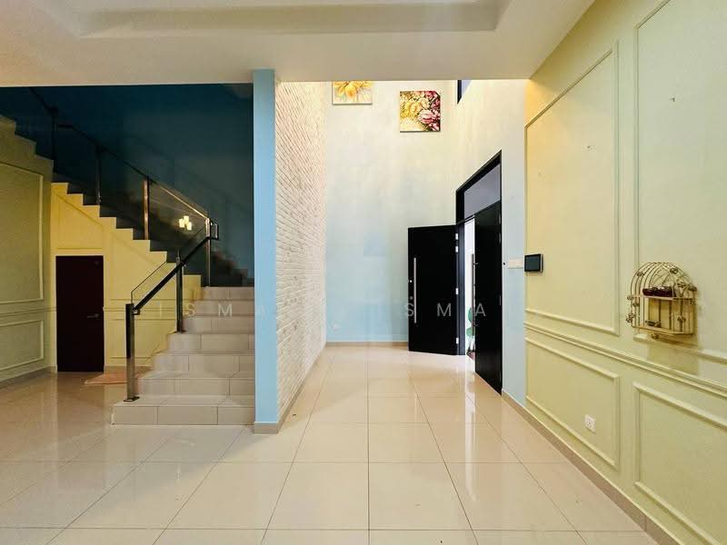 Rumah Berkembar untuk Dijual di Taman Melawati (Ulu Kelang) - Ismadi Ismail - Entrance - PropertyGuru.com.my