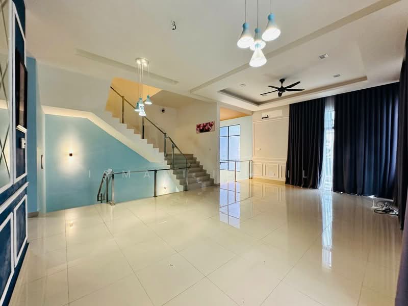 Rumah Berkembar untuk Dijual di Taman Melawati (Ulu Kelang) - Ismadi Ismail - Living Room - PropertyGuru.com.my