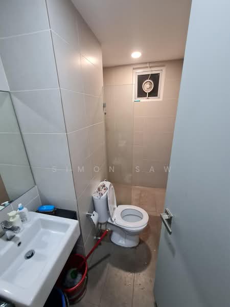Kondominium untuk Dijual di Tropicana Bay Residences - Simon Saw - Bathroom - PropertyGuru.com.my