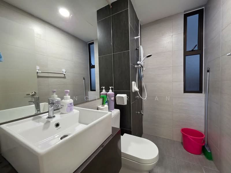 Kondominium untuk Disewa di Admiral Residences - Sinclair Tan - Bathroom - PropertyGuru.com.my
