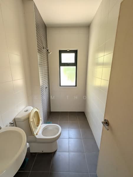 Bungalow House untuk Dijual di Shah Alam (Selangor) - Sam Thoo - Bathroom - PropertyGuru.com.my