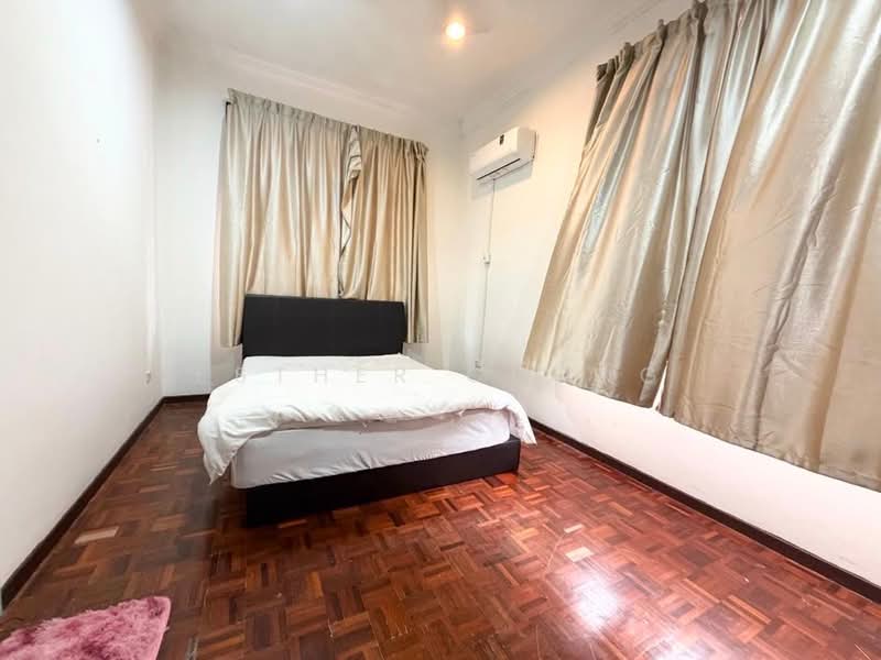 Rumah Berkembar untuk Disewa di Taman Perling (Perling) - Esther Chong - Bedroom - PropertyGuru.com.my