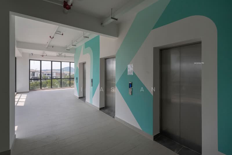 Shop / Office untuk Disewa di Eco Ardence (Setia Alam) - Vitas Tan - Corridor - PropertyGuru.com.my