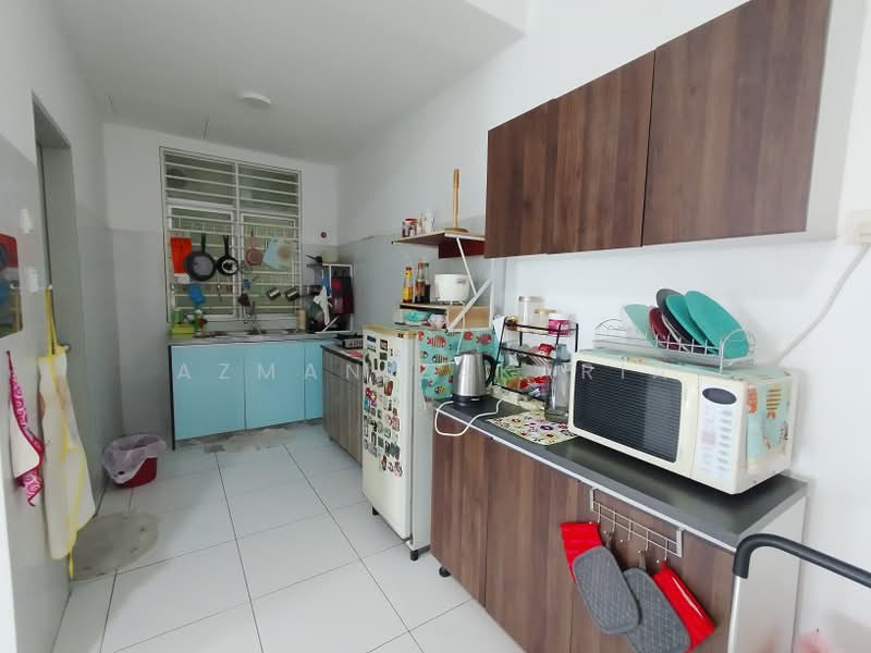 Service Residence for Sale at Bsp Skypark - AZMAN ZAKARIA - Kitchen - PropertyGuru.com.my