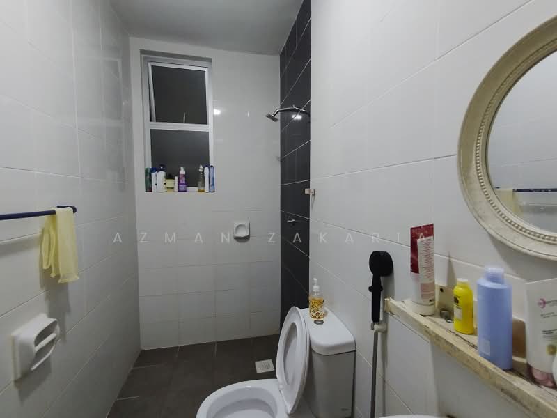 Service Residence for Sale at Bsp Skypark - AZMAN ZAKARIA - Bathroom - PropertyGuru.com.my