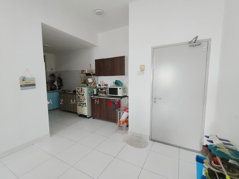 Service Residence for Sale at Bsp Skypark - AZMAN ZAKARIA - Kitchen - PropertyGuru.com.my
