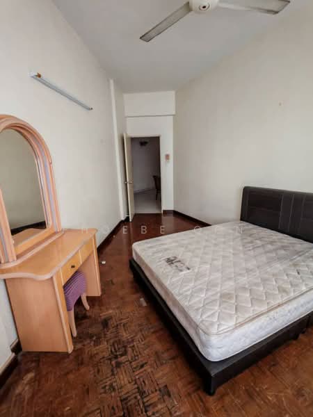 Kondominium untuk Disewa di Berjaya Condominium - Phoebe Oon - Bedroom - PropertyGuru.com.my