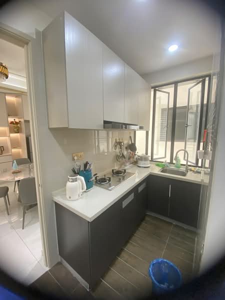 Apartment for Rent at Bay Point @ Country Garden Danga Bay - CY LEE - Kitchen - PropertyGuru.com.my