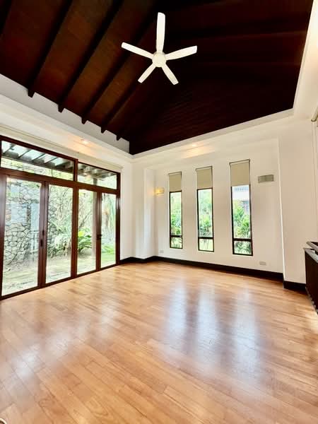 Bungalow House untuk Disewa di Mont Kiara (Kuala Lumpur) - Nic Lu - Living Room - PropertyGuru.com.my
