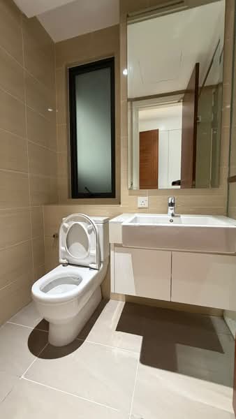 Kediaman Servis untuk Dijual di The Astaka @ 1 Bukit Senyum - KK Koh - Bathroom - PropertyGuru.com.my