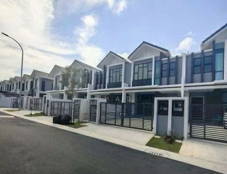 Rumah Teres 2-Tingkat untuk Dijual di Taman Seri Austin (Tebrau) - Arshad . - Exterior - PropertyGuru.com.my