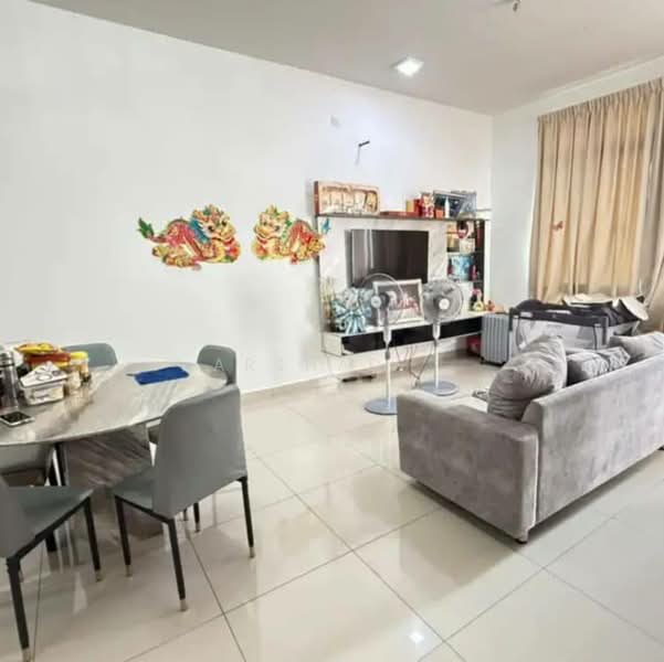 Rumah Teres 2-Tingkat untuk Dijual di Taman Seri Austin (Tebrau) - Arshad . - Living Room - PropertyGuru.com.my