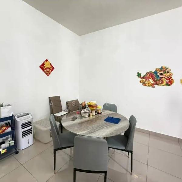 Rumah Teres 2-Tingkat untuk Dijual di Taman Seri Austin (Tebrau) - Arshad . - Dining Room - PropertyGuru.com.my