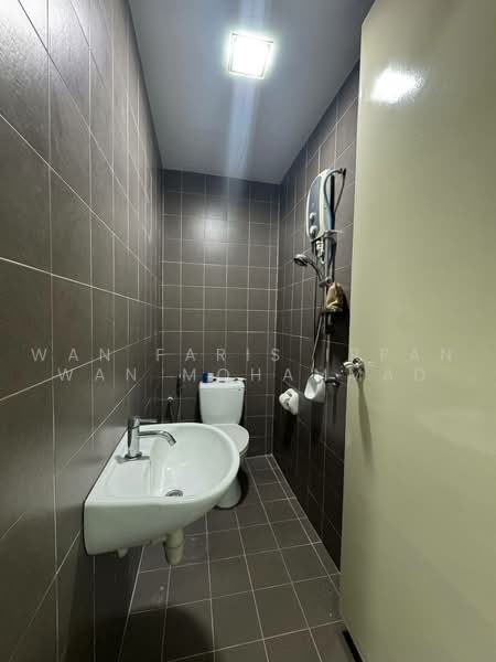 Kondominium untuk Dijual di Riana Green East - Wan Faris Irfan Wan Mohammad - Bathroom - PropertyGuru.com.my