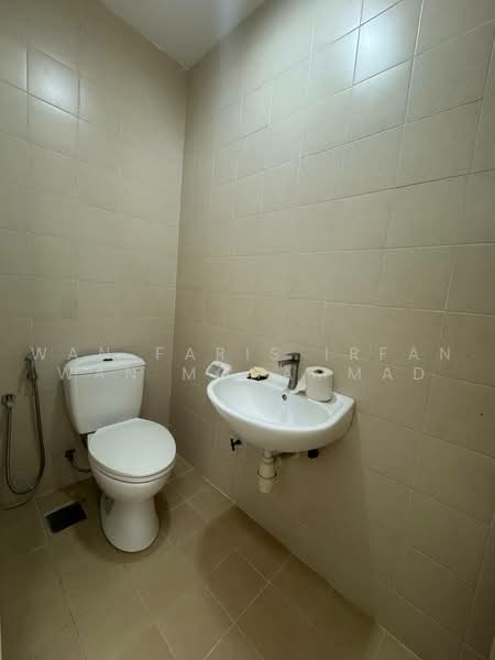 Kondominium untuk Dijual di Riana Green East - Wan Faris Irfan Wan Mohammad - Bathroom - PropertyGuru.com.my