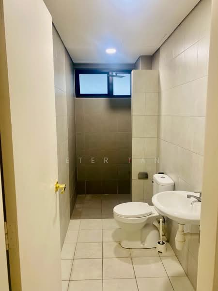 Pangsapuri untuk Disewa di Residensi Aman Jalil - Peter Tan - Bathroom - PropertyGuru.com.my