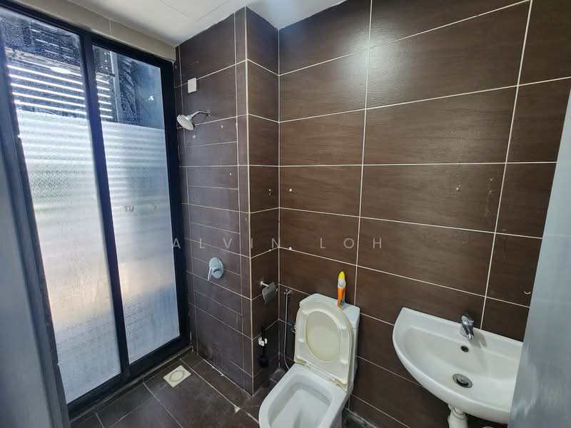 Kondominium untuk Dijual di Green Park Residence - Alvin Loh - Bathroom - PropertyGuru.com.my