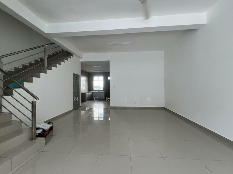 Rumah Teres 2-Tingkat untuk Disewa di Taman Pulai Bestari (Skudai) - Nick Low - Living Room - PropertyGuru.com.my
