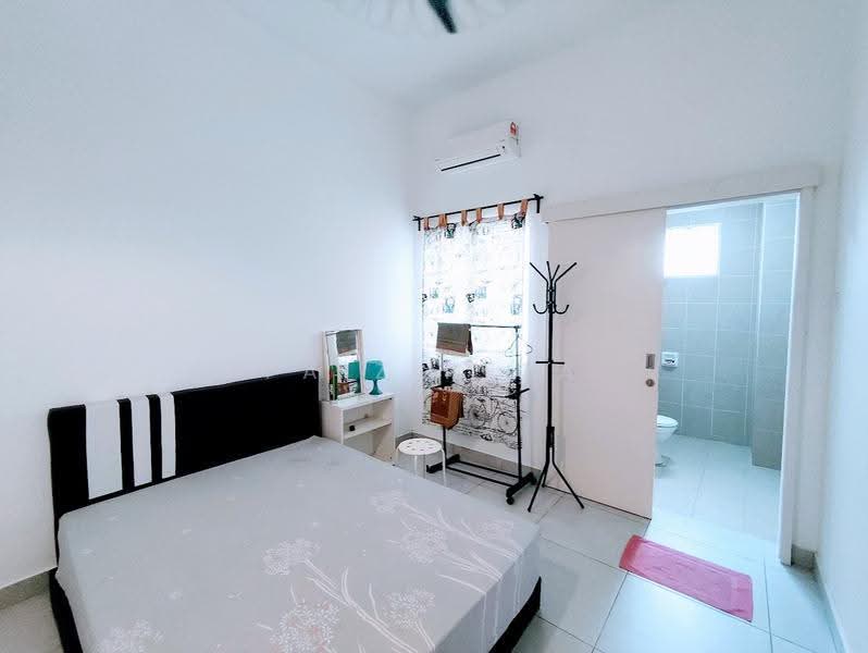 Rumah Teres 2-Tingkat untuk Dijual di Nilai Impian (Nilai) - FAIZ REZA - Bedroom - PropertyGuru.com.my