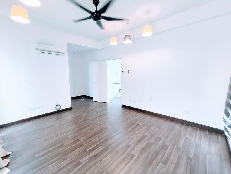 Rumah Teres 2-Tingkat untuk Dijual di Nilai Impian (Nilai) - FAIZ REZA - Living Room - PropertyGuru.com.my