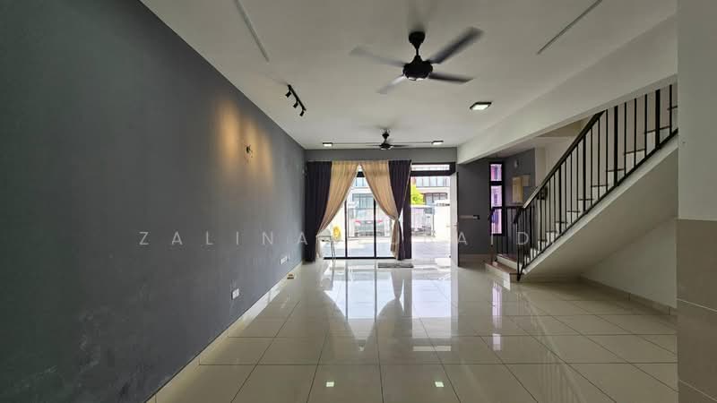 2-storey Terraced House for Sale in Elmina (Shah Alam) - Zalina Zubaidi - Living Room - PropertyGuru.com.my
