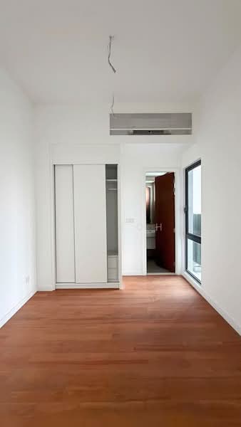 Kediaman Servis untuk Dijual di The Astaka @ 1 Bukit Senyum - KK Koh - Bedroom - PropertyGuru.com.my
