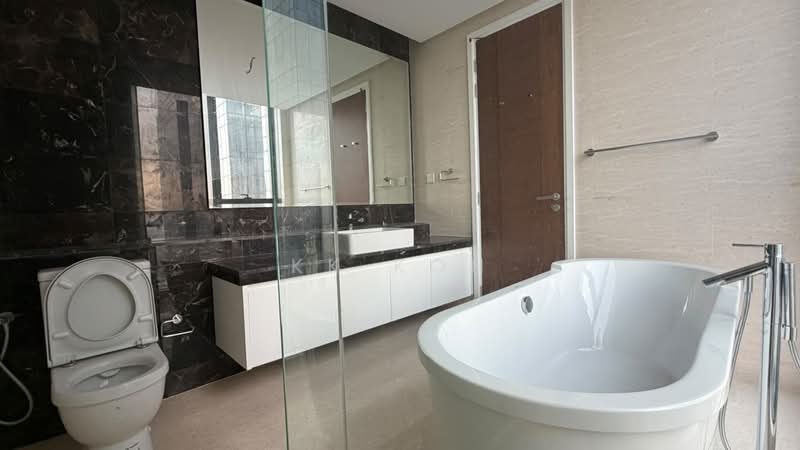 Kediaman Servis untuk Dijual di The Astaka @ 1 Bukit Senyum - KK Koh - Bathroom - PropertyGuru.com.my