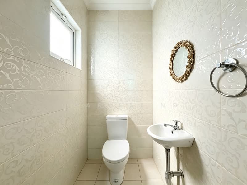 Rumah Teres 2-Tingkat untuk Dijual di Bandar Mahkota Cheras (Cheras) - Charisse Ng - Bathroom - PropertyGuru.com.my