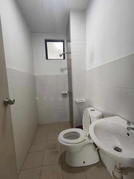 Kediaman Servis untuk Disewa di Jentayu Residensi @ Tampoi - Nick Low - Bathroom - PropertyGuru.com.my