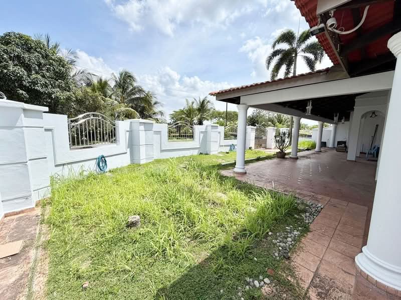 Rumah Teres 2-Tingkat untuk Disewa di Bandar Putra (Kulai) - Wendy Tay - Exterior - PropertyGuru.com.my