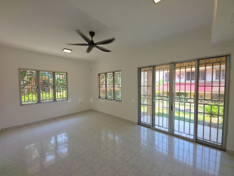 2-storey Terraced House for Sale in Presint 11 (Putrajaya) - Ferdaus Johar - Living Room - PropertyGuru.com.my