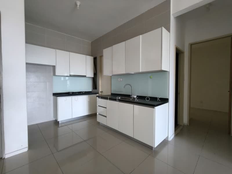 Kondominium untuk Dijual di Lido Four Seasons Residence - Junnie Kok - Kitchen - PropertyGuru.com.my