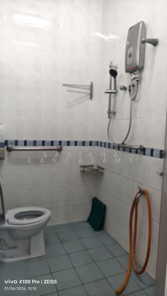 1-storey Terraced House for Sale in Bangsar (Kuala Lumpur) - Sarikha Kandasamy - Bathroom - PropertyGuru.com.my