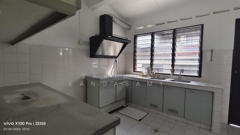 1-storey Terraced House for Sale in Bangsar (Kuala Lumpur) - Sarikha Kandasamy - Kitchen - PropertyGuru.com.my