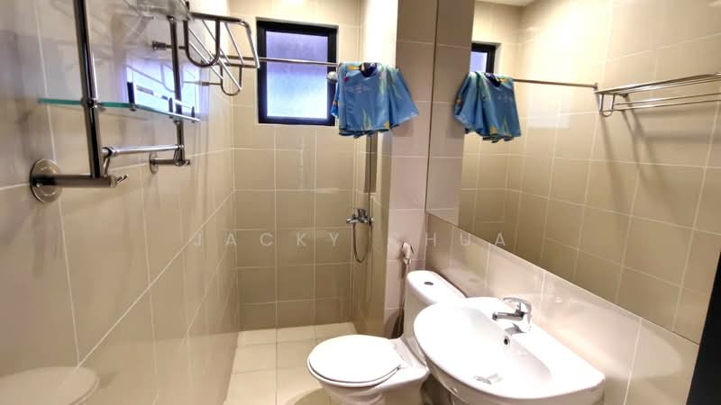 2-storey Terraced House for Sale in Leisure Farm (Gelang Patah) - Jacky Chua - Bathroom - PropertyGuru.com.my