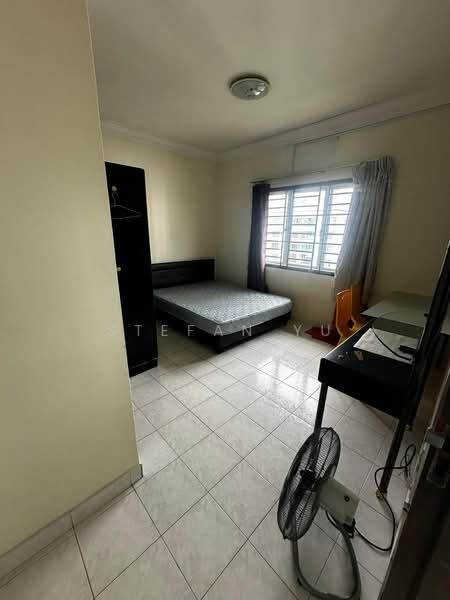 Pangsapuri untuk Dijual di Bistari Impian Apartment - Stefan Yu - Bedroom - PropertyGuru.com.my
