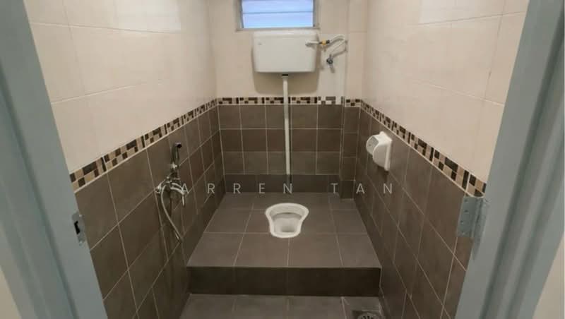 Shop for Rent in Bandar Puteri Puchong (Puchong) - Jarren Tan - Bathroom - PropertyGuru.com.my
