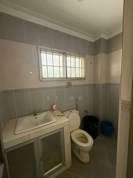Rumah Teres 2-Tingkat untuk Dijual di Taman Putra Prima (Puchong) - KT Go - Bathroom - PropertyGuru.com.my