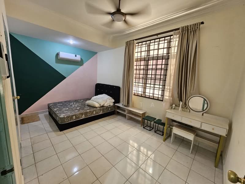 Rumah Berkembar untuk Disewa di Taman Perling (Perling) - Wendy Tay - Bedroom - PropertyGuru.com.my